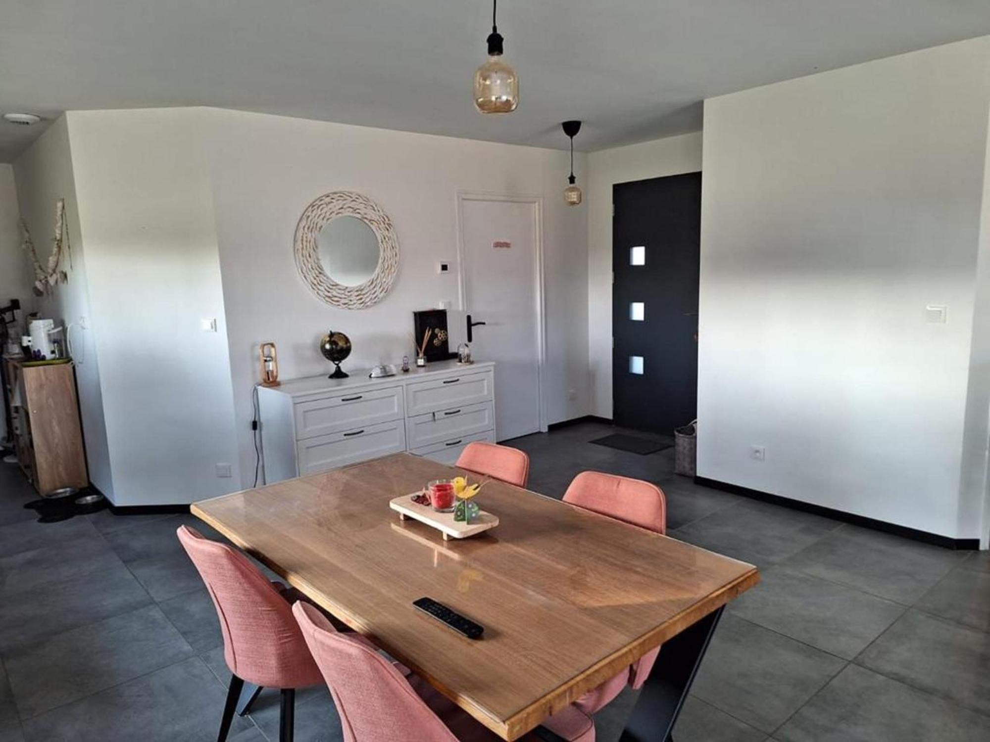 Attractive Holiday Home Near The Normandy Beach Saint-Germain-sur-Ay المظهر الخارجي الصورة